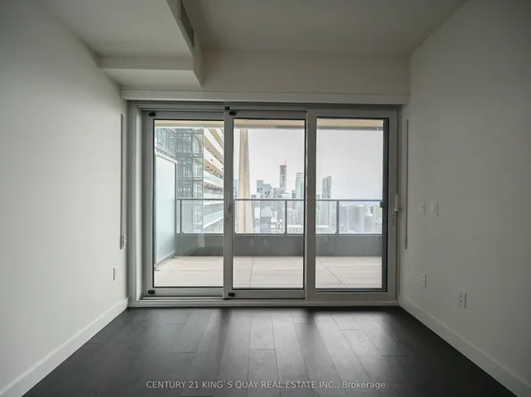 3 Concord Cityplace Way, Toronto, ON