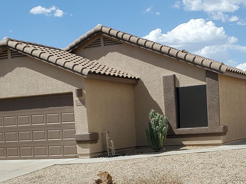 1st image of 923 E Stronghold Canyon Ln