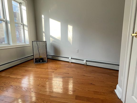 4th image of 6 Tonnele Ave APT 403