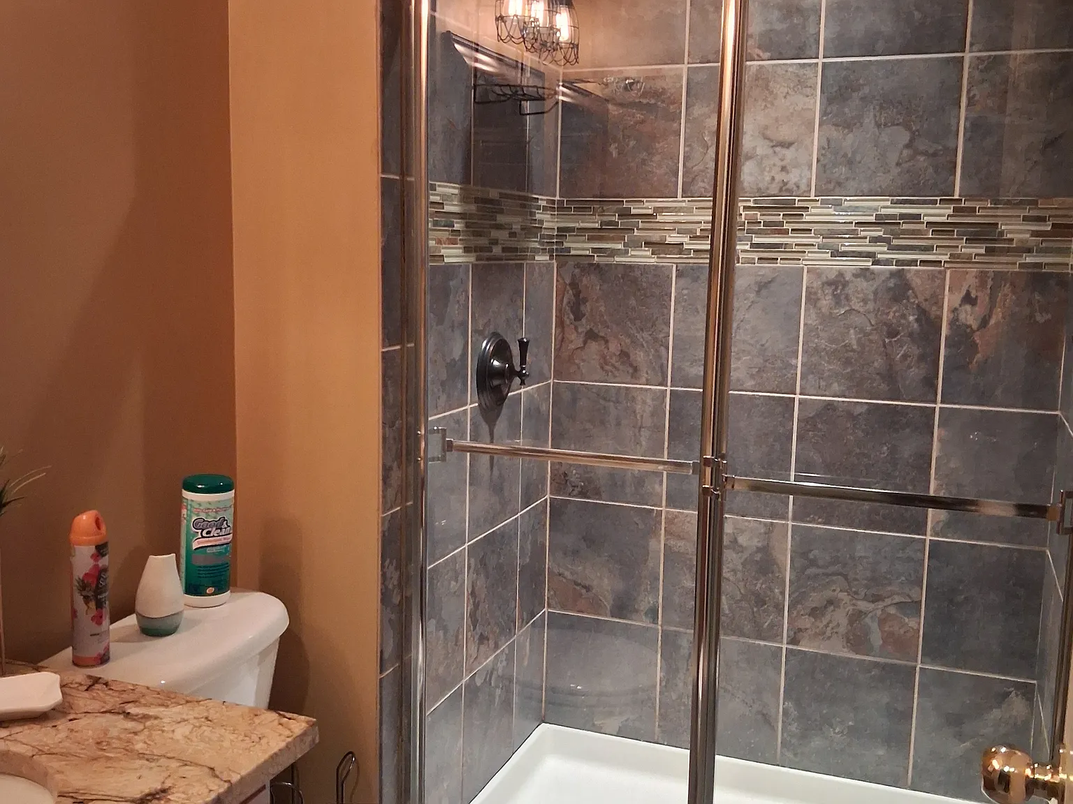 2 bed, $2,000 — Photo 4