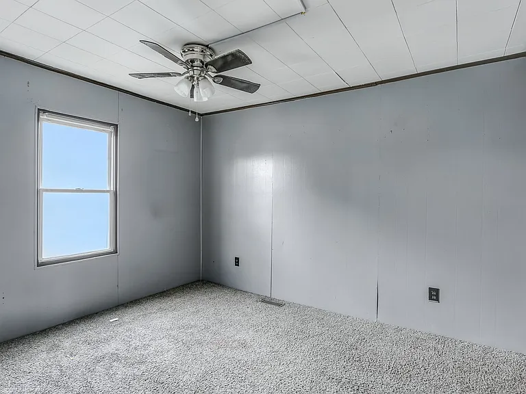 212 Beaver Rd — Photo 5