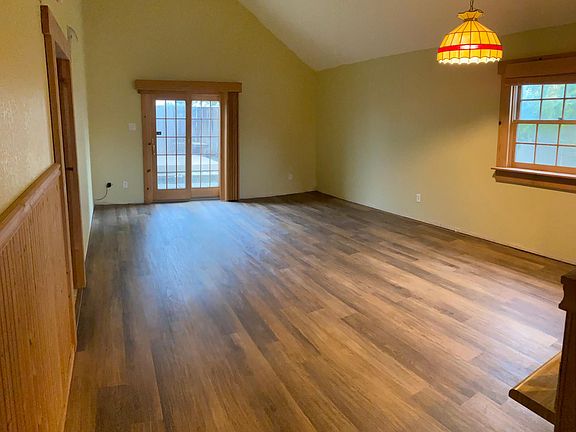 3rd image of 1452 Serpilio Way