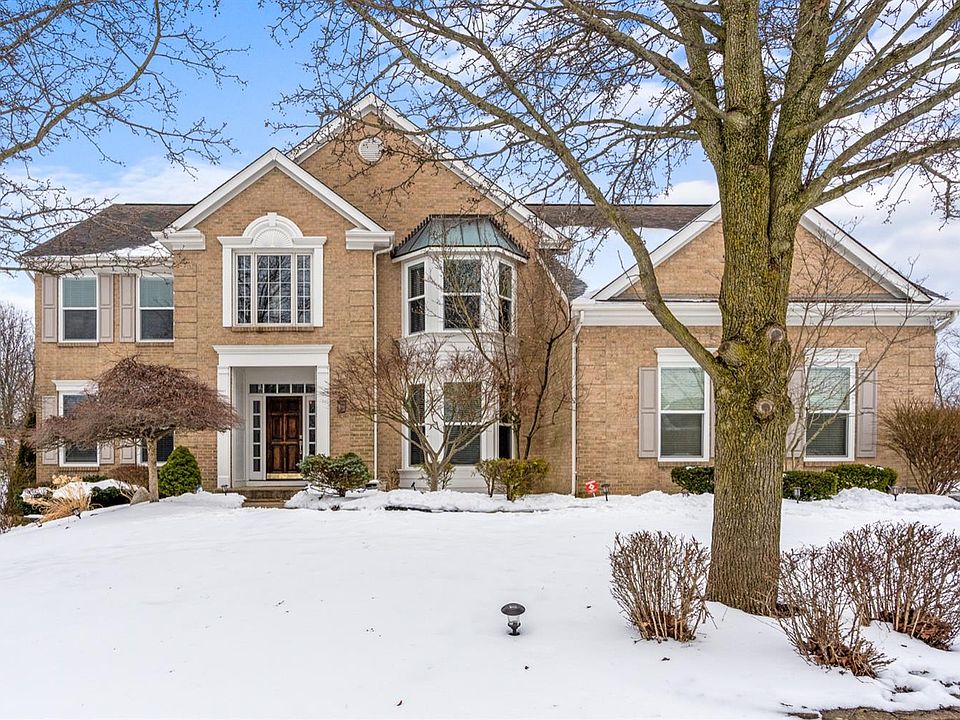 1st image of 5042 Village Green Dr