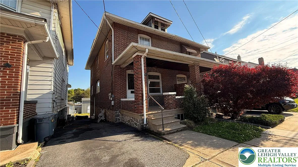 Building Photo - 2125 Northampton St