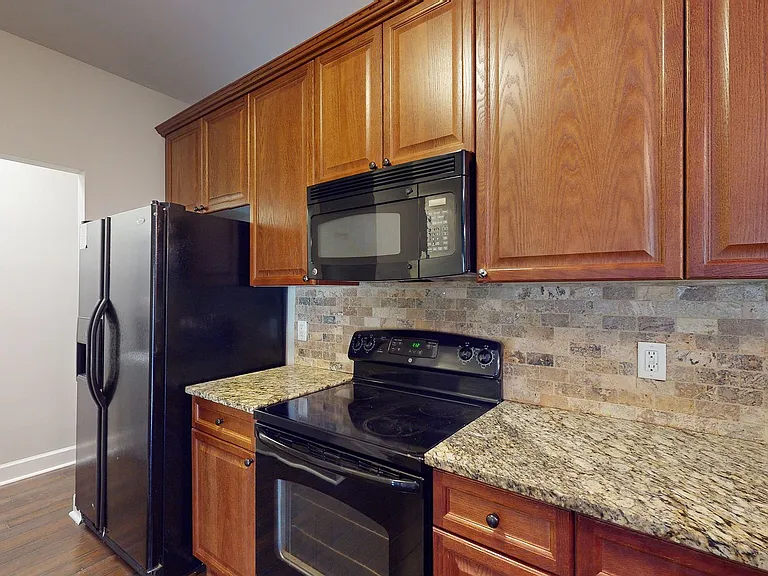 7231 Althorp Way #R2 — Photo 3