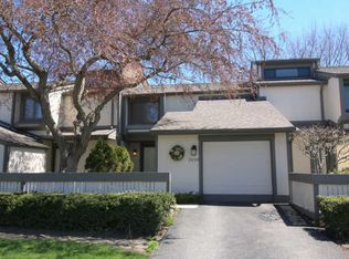 2628 Smith St, Rolling Meadows, IL 60008