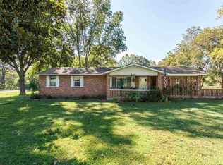 215 W Main St, Evening Shade, AR 72532