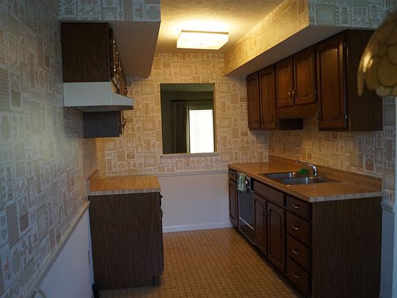5th image of 1854 Saint Michaels Ct