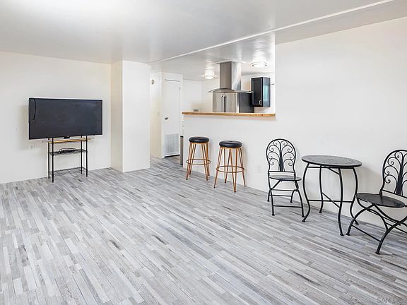 5th image of 255 E Bradley Ave Space 76