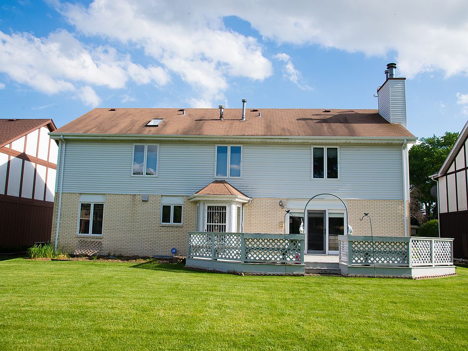 1st image of 1404 Shady Ln