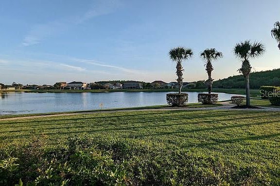 4th image of 2867 Sweetspire Cir