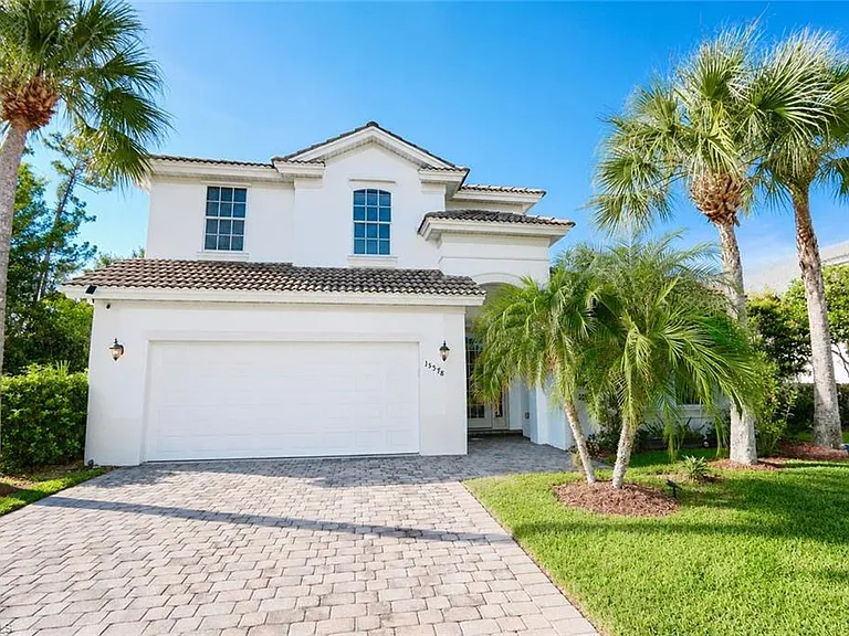 15578 Vallecas Ln — Photo 1