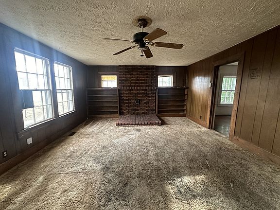 3rd image of 208 Martin Ave