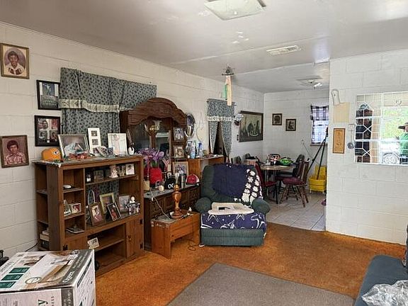 2nd image of 306 S Kenneth Ave