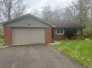 913 Lakeshore Dr, Cincinnati, OH 45231