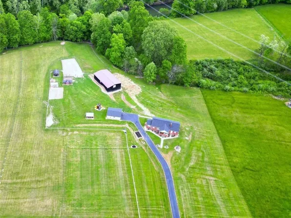 1444 Guyan River Rd, Salt Rock, WV 25559