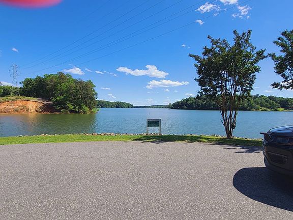 4th image of 350 Gardner Point Dr