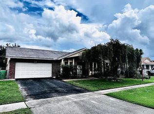 1016 NW 133rd Ave, Sunrise, FL 33323