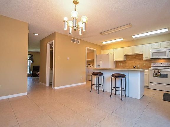5th image of 9217 Westwood Village Dr #79