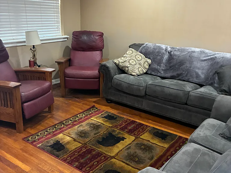 1203 Carol Dr — Photo 10