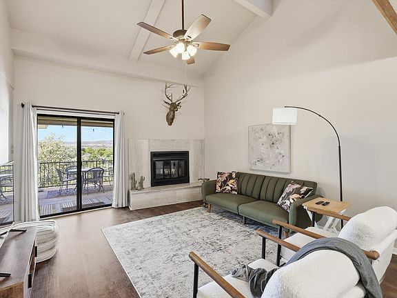 2nd image of 3033 Hells Gate Loop #E207