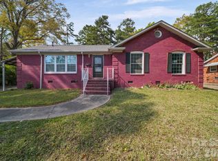 5833 Amity Pl, Charlotte, NC 28212