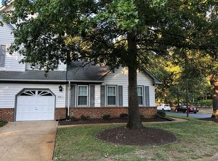 801 Shenandoah River Rd, Chesapeake, VA 23320