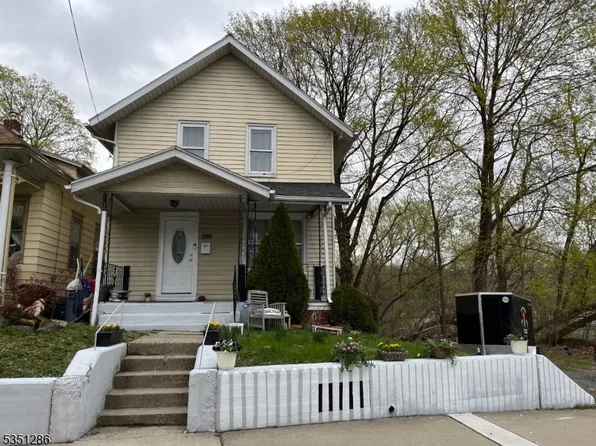 299 Morris St, Phillipsburg Town, NJ 08865