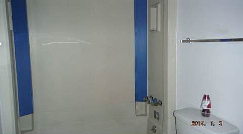 4th image of 643 Holmes Ave