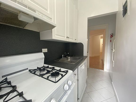 4th image of 400 E 57th St APT 4K