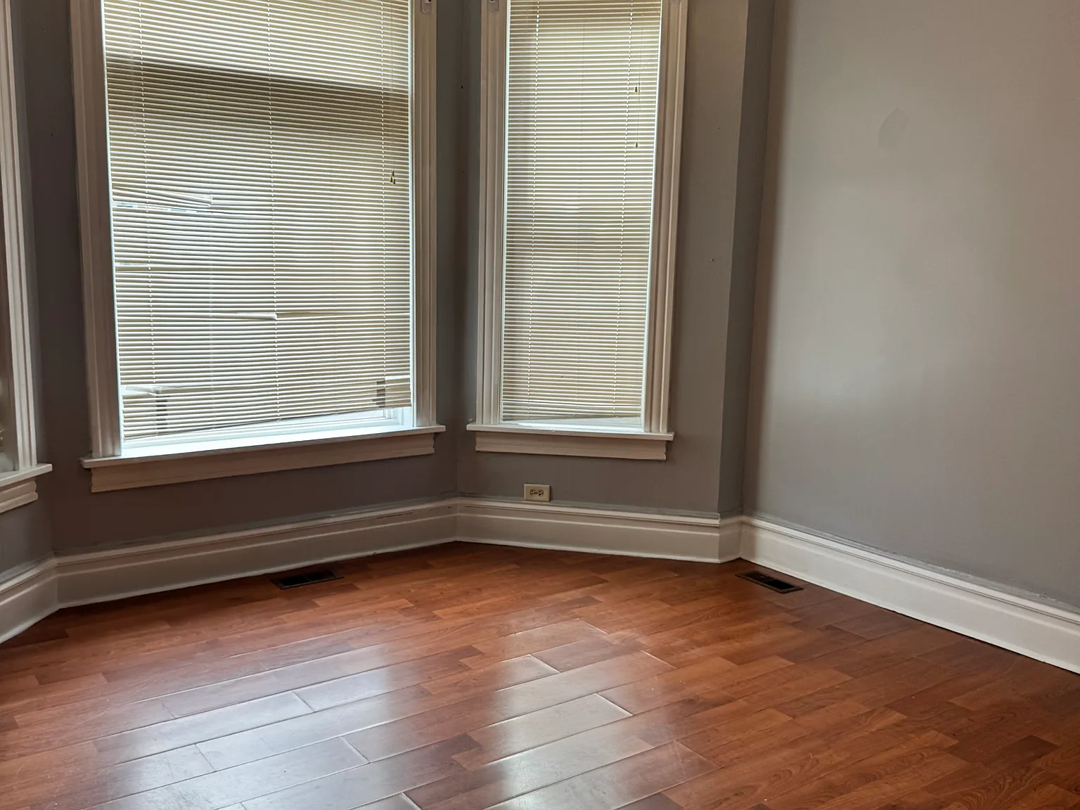 4 bed, $1,800 — Photo 3
