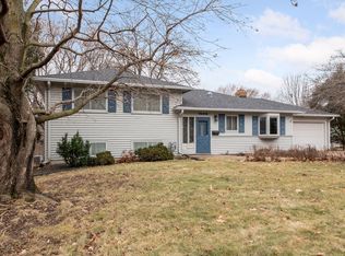 3600 Robinwood Ter, Minnetonka, MN 55305