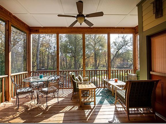 5th image of 40 Riverview Ct