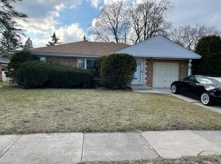 8208 Harding Ave, Skokie, IL 60076
