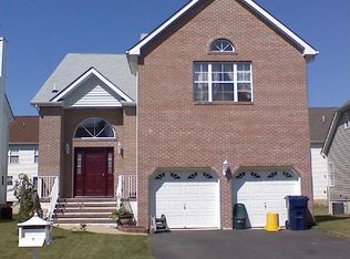 11 Yorkshire Village Rd, Lawrence Township, NJ 08648