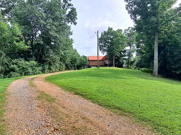 1027 Garland Hollow Rd, Pegram, TN 37143