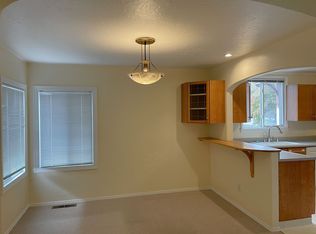 624 Kains Ave, Albany, CA 94706