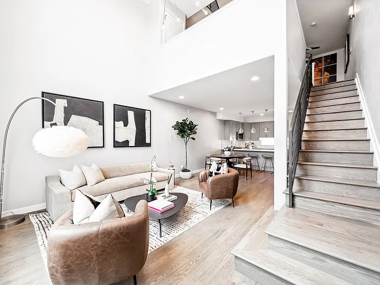 1555 W 43rd Ave — Photo 11