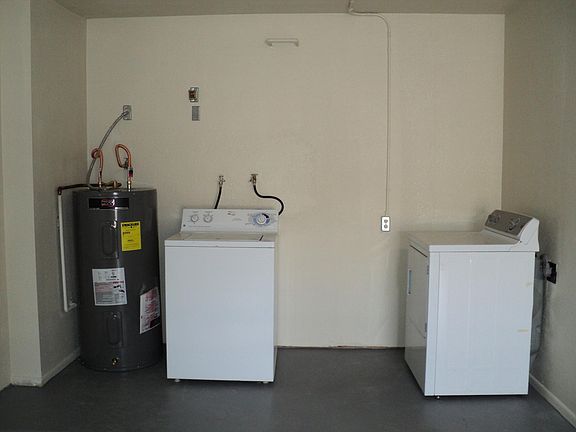 5th image of 4215 E Paradise Ln