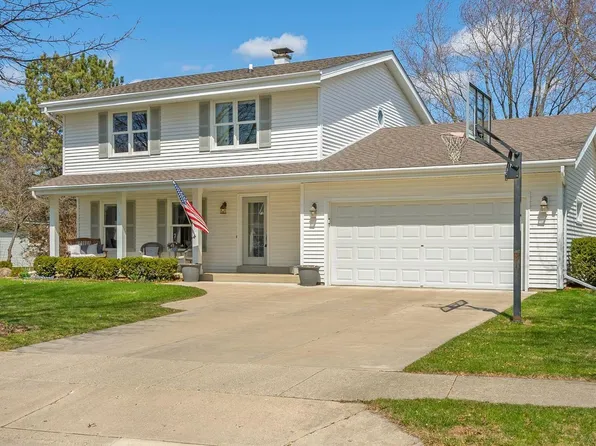 2727 Coventry LANE, Waukesha, WI 53188