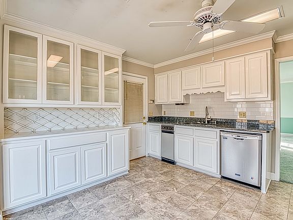 2nd image of 209 Westmeade Ct