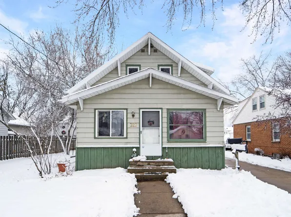 327 E Lincoln Ave, Little Chute, WI 54140