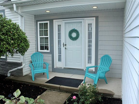4th image of 32808 Titus Hill Ln