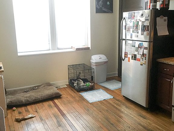 5th image of 2448 W Walton St #2F