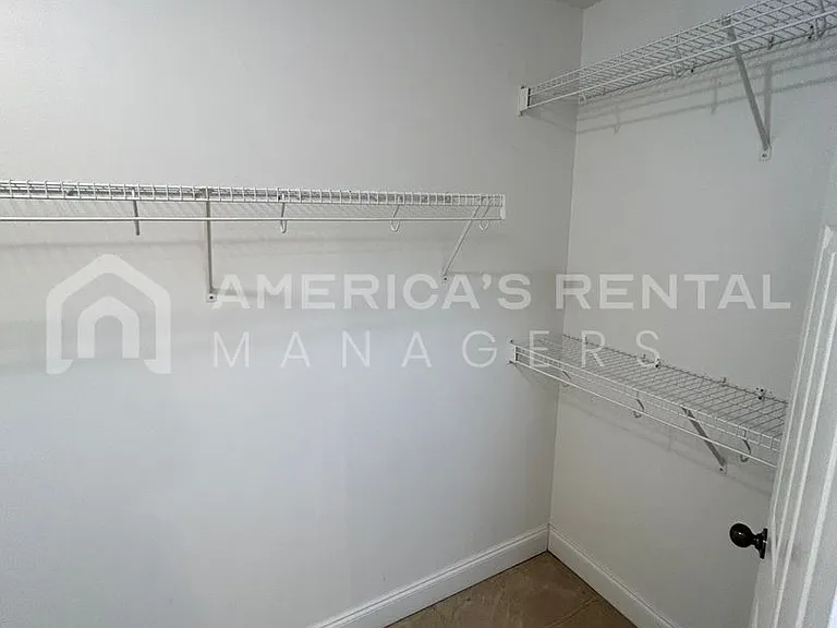 5623 Colony Ln — Photo 16
