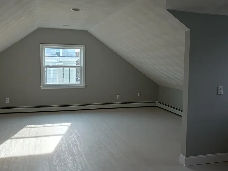 49 America St #3 — Photo 2