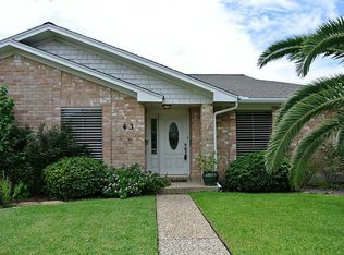 43 W Dansby Dr, Galveston, TX 77551