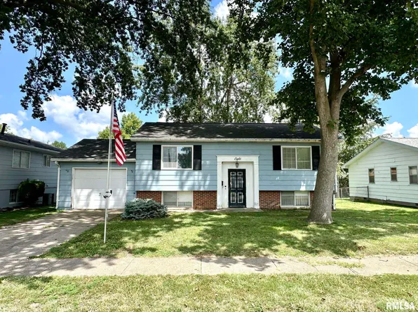 8 Highview Dr, Jacksonville, IL 62650
