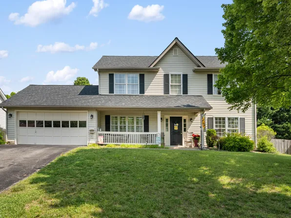 5038 Orchard Park Dr, Roanoke, VA 24019