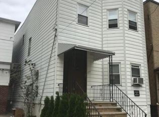 1713 Summit Ave, Union City, NJ 07087
